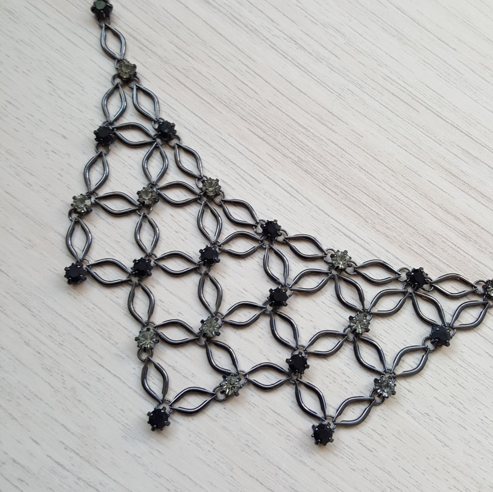 Elegant necklace